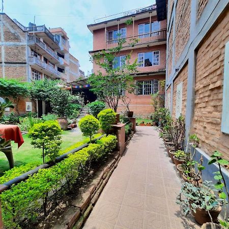Pradhan House - Home Stay With Garden Bhaktapur Exterior photo