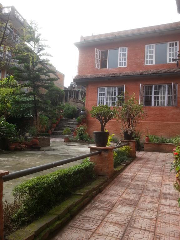 Pradhan House - Home Stay With Garden Bhaktapur Exterior photo