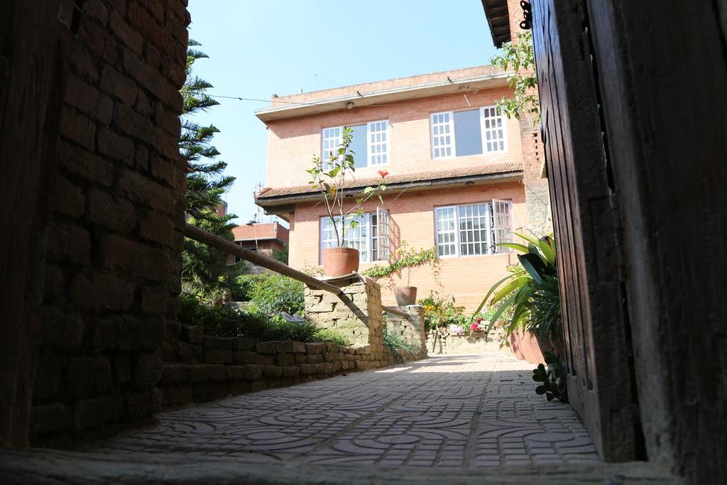 Pradhan House - Home Stay With Garden Bhaktapur Exterior photo