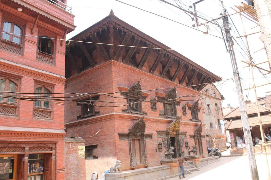 Pradhan House - Home Stay With Garden Bhaktapur Exterior photo