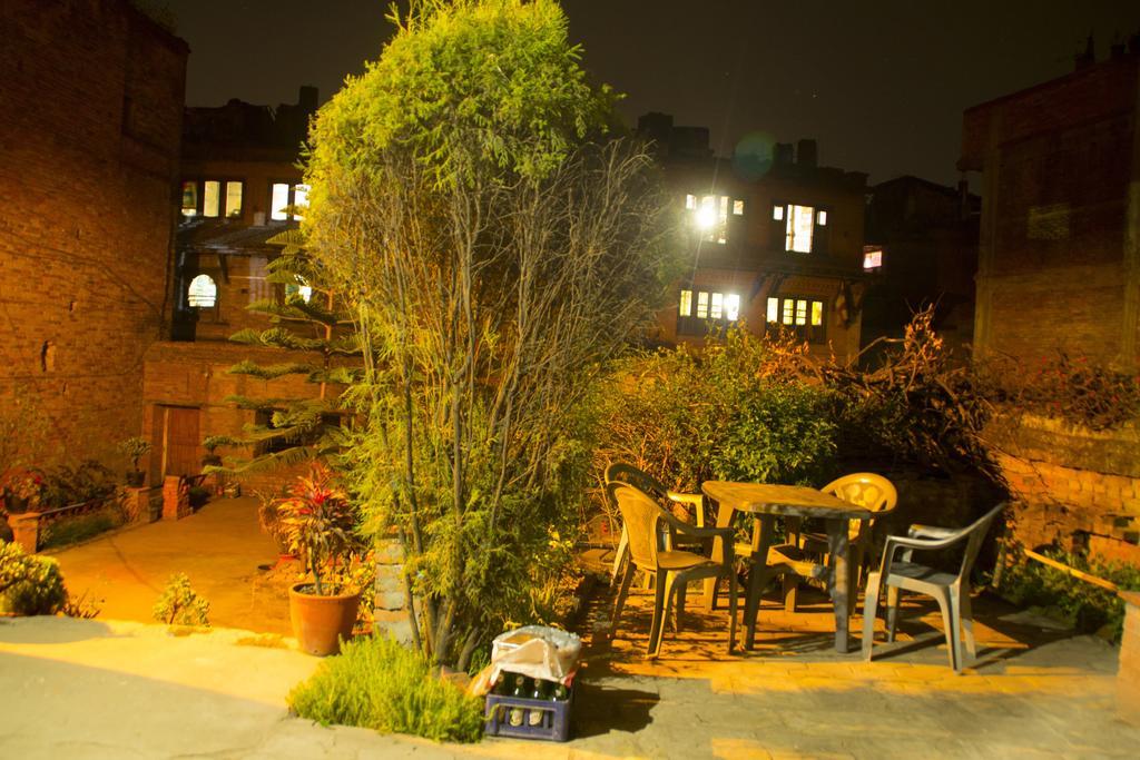 Pradhan House - Home Stay With Garden Bhaktapur Exterior photo