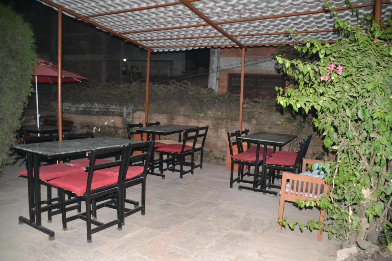 Pradhan House - Home Stay With Garden Bhaktapur Exterior photo